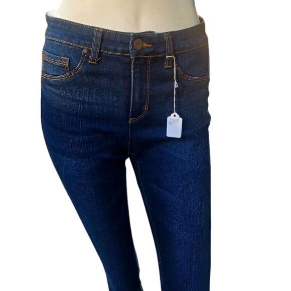 67505....Jones New York Skinny Jeans Size 4 - Picture 1 of 5